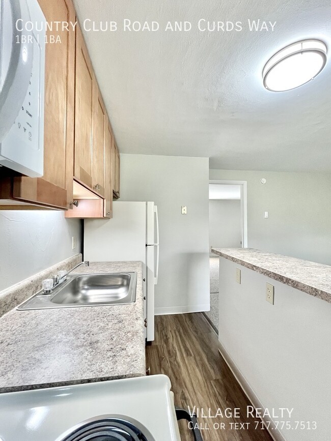 Building Photo - Newly-Remodeled 1-bed in small building wi...