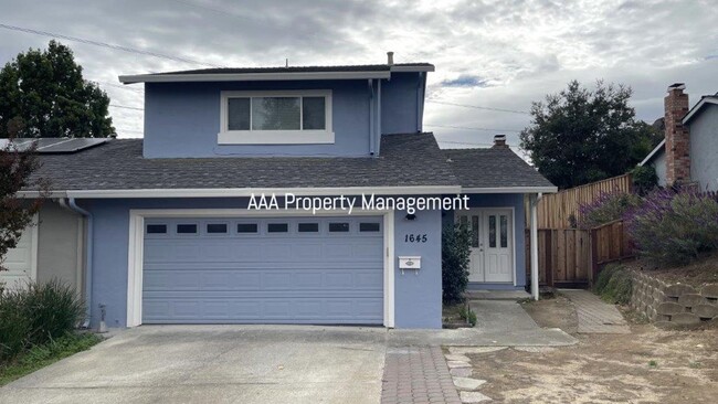 Primary Photo - Martinez Beautiful fully remodeled 3 bedro...