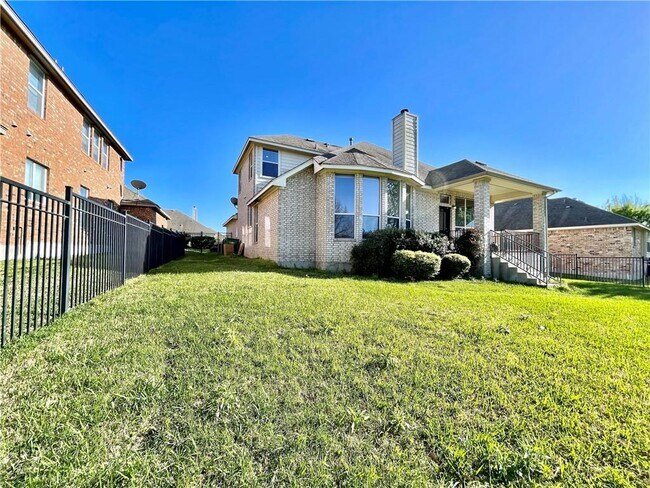 Building Photo - 806 Bent Wood Pl