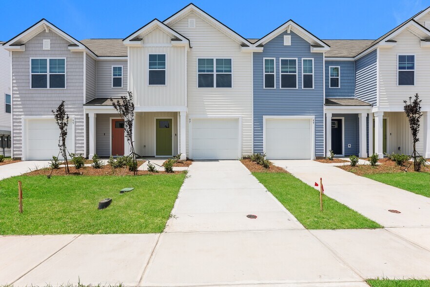 Building Photo - 97 Striker Rd