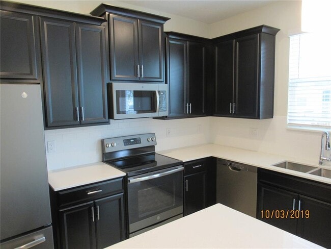 Building Photo - 2904 Sentence St