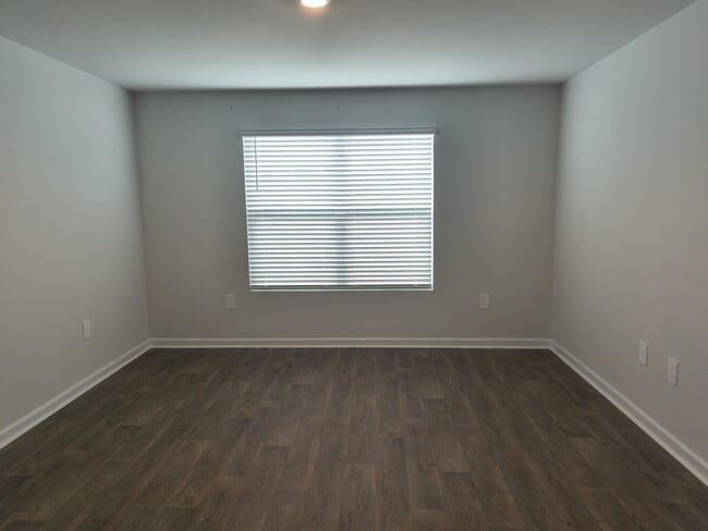 Building Photo - 44 Autumn's Wood Dr