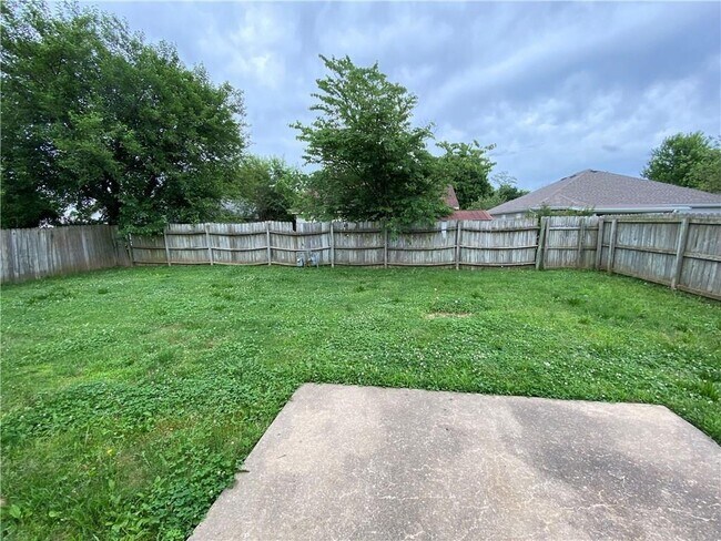 Building Photo - 1103 Ryan St