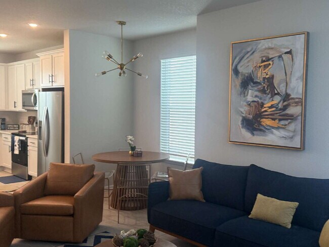 Building Photo - Modern 2-Bedroom Townhome with Garage Park...