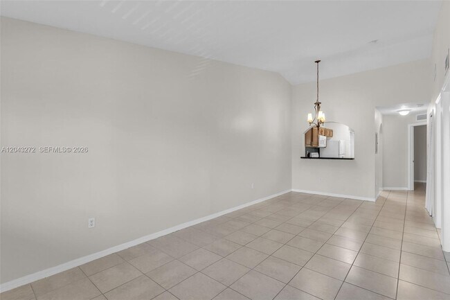 Building Photo - 1241 SE 29th St