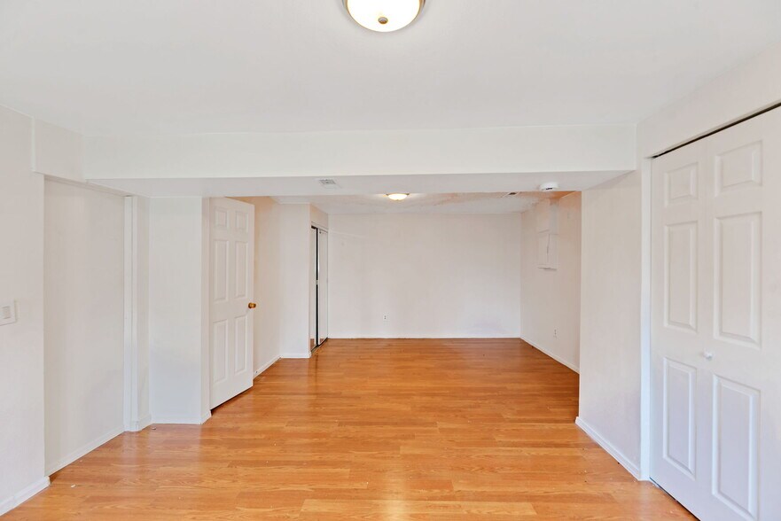 Building Photo - 26250 39th Pl S