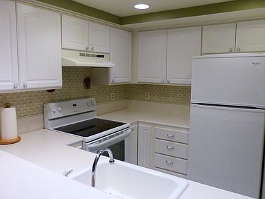 Kitchen - 7816 NE Loowit Loop
