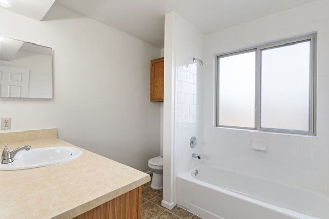 Building Photo - 4015 Autumn Heights Dr