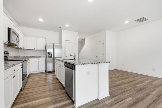 Building Photo - 307 Spaight Acrs Wy