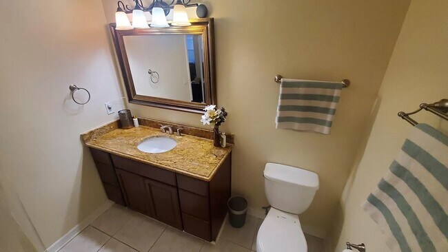 Building Photo - 12233 Armenia Gables Cir