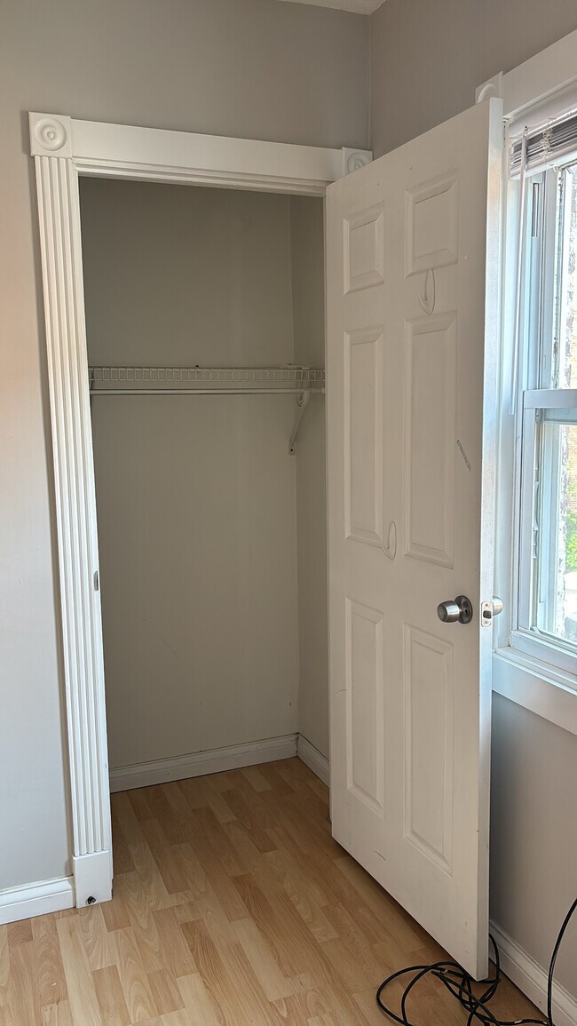 Building Photo - 12010 Paul Ave