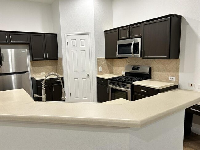 Building Photo - 1506 Cosmos Way