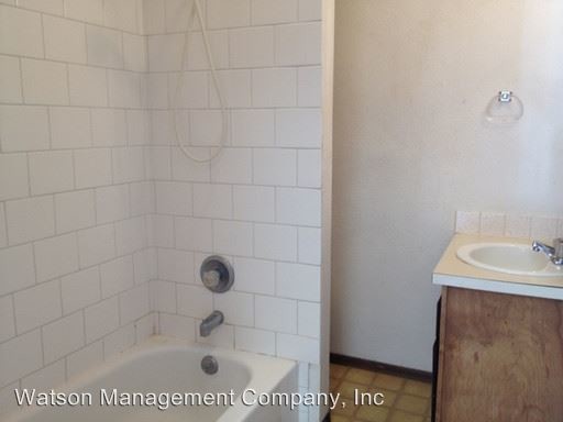 Building Photo - 1523 W Sharp Ave