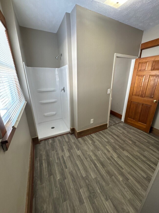 Building Photo - 4156 Cuming St