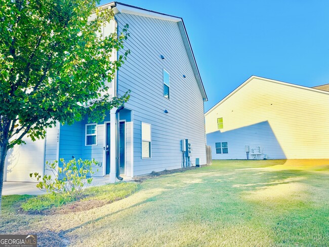 Building Photo - 7062 Mimosa Blf