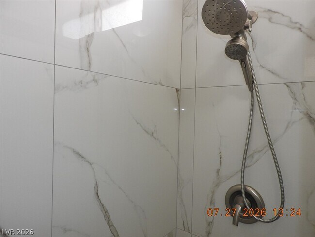Building Photo - 4533 Chestnut Blaze