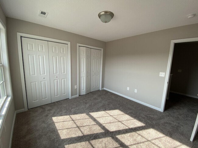 Building Photo - 8233 Zodiac Ln