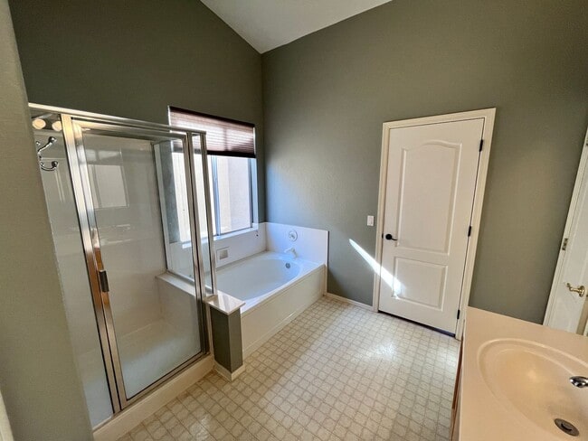 Building Photo - North East- 5 bedroom/ 2.5 bathroom single family home