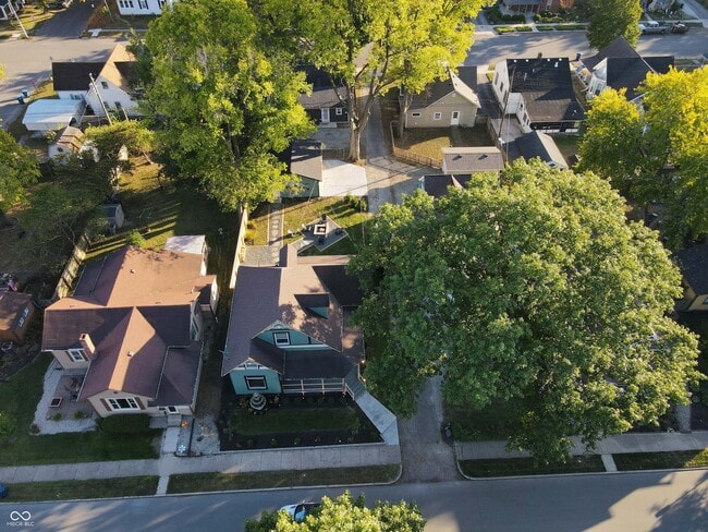 Building Photo - 1383 Cherry St