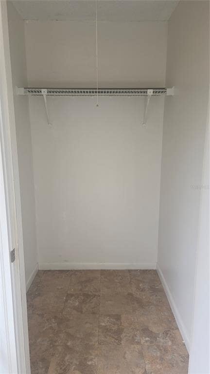 Building Photo - 589 Fairways Cir