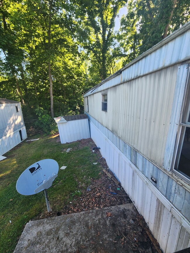 Building Photo - 2352 Park Edge Way