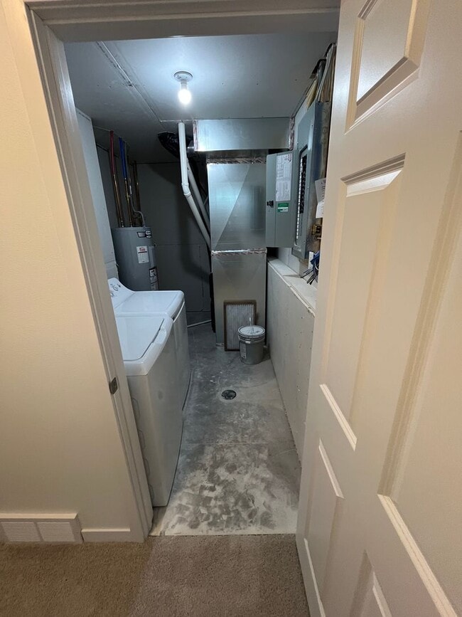 Building Photo - 3 Bed 3 Bath Townhome