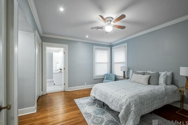 Building Photo - Mid-City Luxury Rental – 4 Bed / 3 Bath