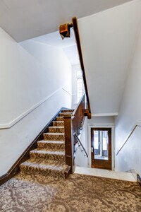 Interior Photo - Lorraine Court