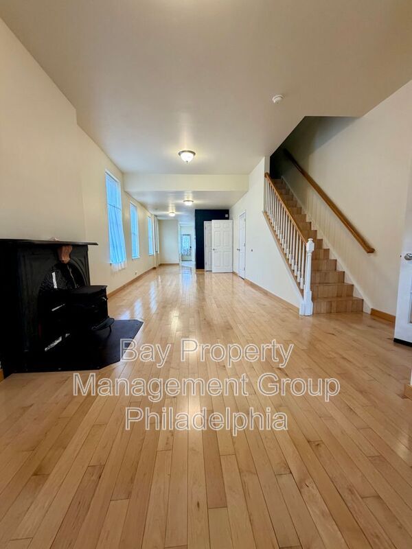 Building Photo - 3847 Spring Garden St