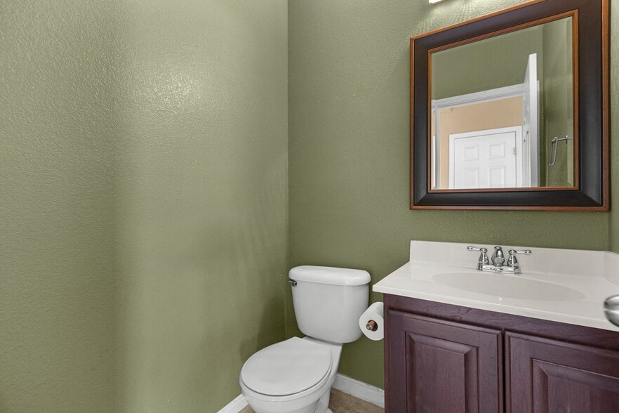 Building Photo - 3936 Red Trumpet Ct