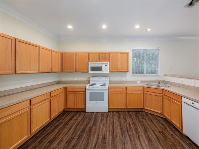 Building Photo - 26918 Stillbrook Dr