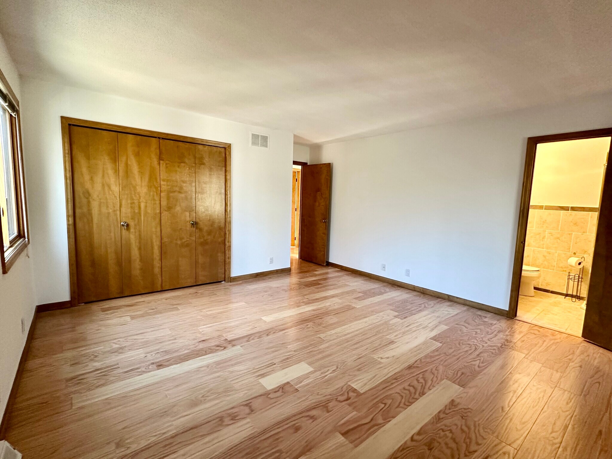 Building Photo - 7303 Glouchester Dr