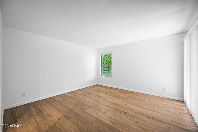Building Photo - 5998 N 78th St