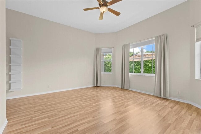 Building Photo - 1441 Cardinal Way