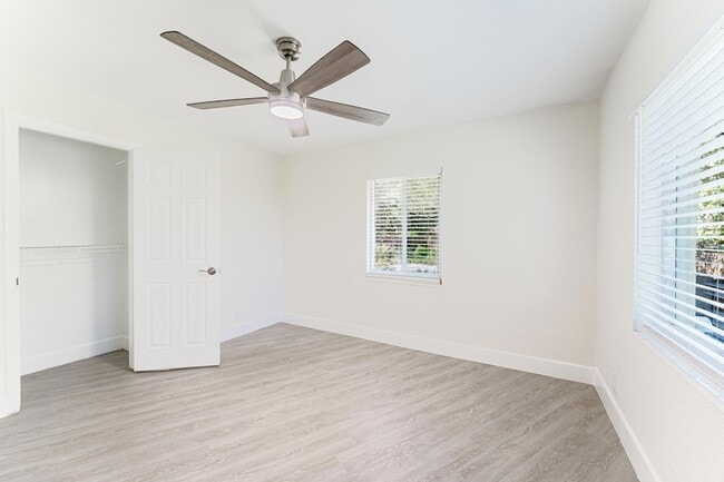 Building Photo - 323 Spanish River Blvd