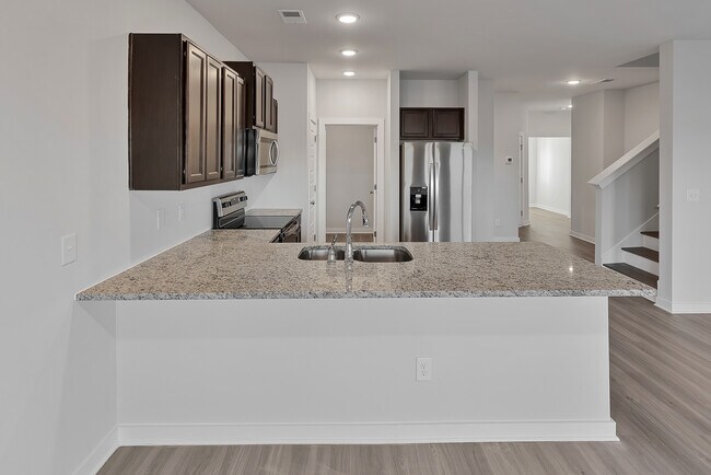 Building Photo - 7205 Chatfield Way