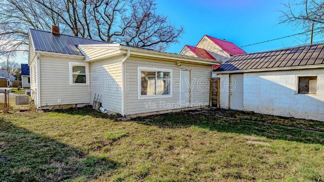 Building Photo - 809 S 29th St