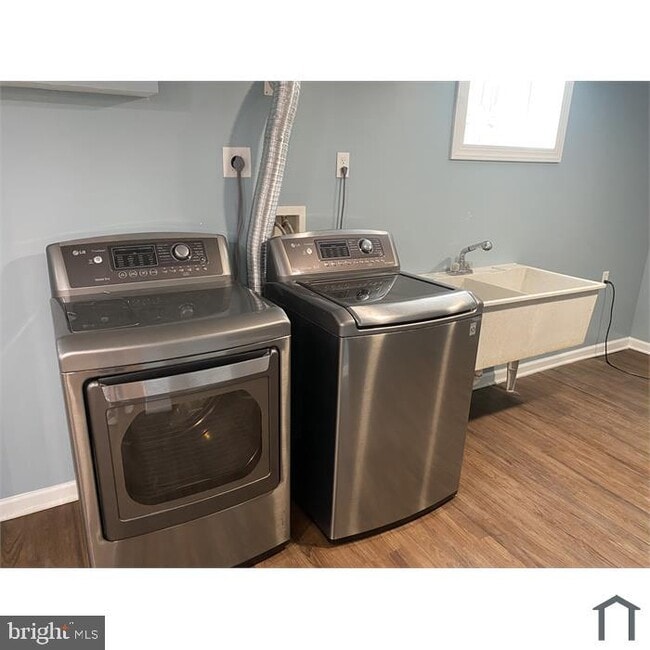 Building Photo - 3012 Alabama Ave SE