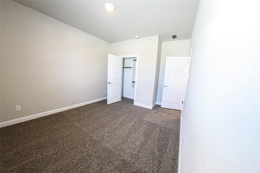 Building Photo - 14640 Antlia Dr