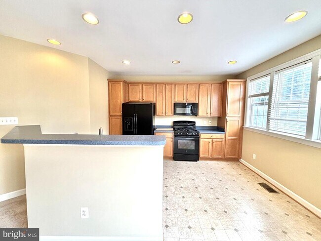 Building Photo - 1117 Keokuk Terrace NE