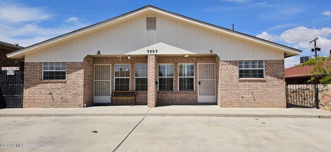 Primary Photo - 3903 Van Buren Ave