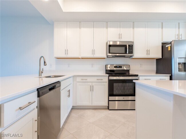 Building Photo - 5807 Double Eagle Cir