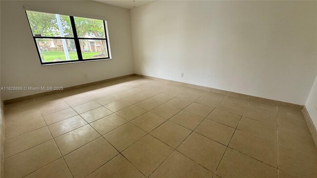 Building Photo - 11411 SW 109th Rd