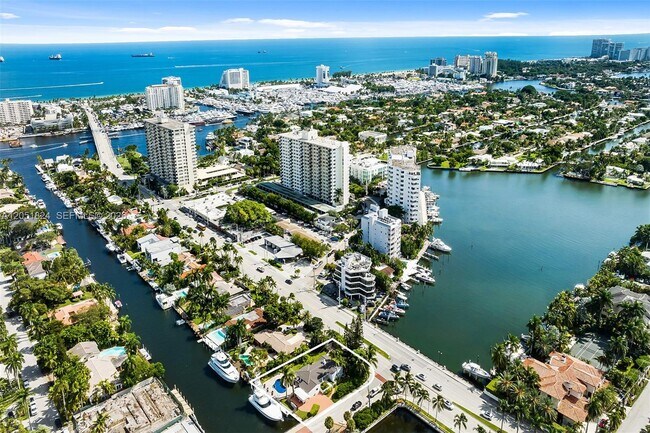 Building Photo - 2301 E Las Olas Blvd