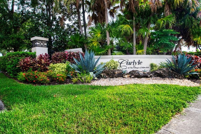Building Photo - Luxurious 4-Bed Oasis with Outdoor Kitchen...