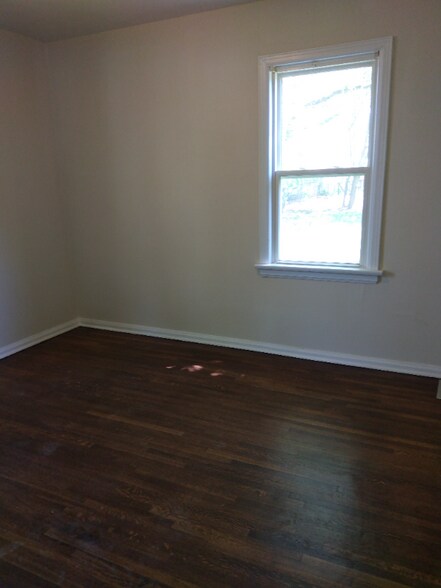 Building Photo - 3415 E Bayley St