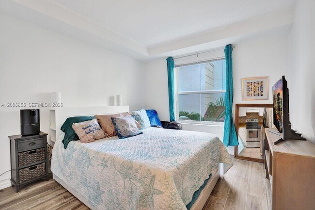 Building Photo - 2220 Tuscany Way