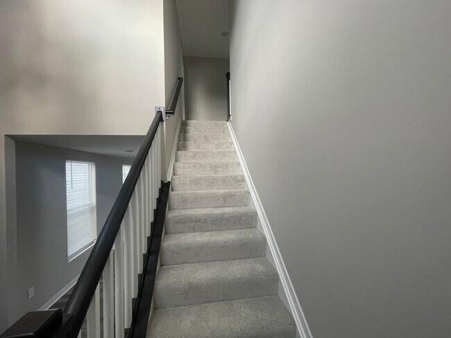 Building Photo - 7269 Cutler Dr
