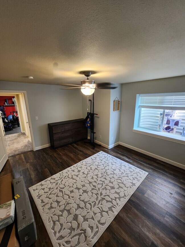 Building Photo - Beautiful Home in Pine Creek