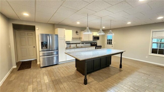 Building Photo - 6368 Aarons Way